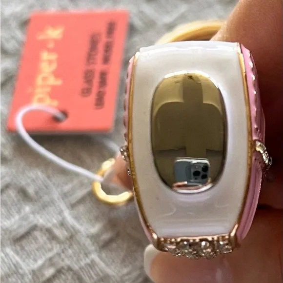 NWT gorgeous and whimsical Piper•K golf bag and clubs pink and cream key ring. - Picture 9 of 12